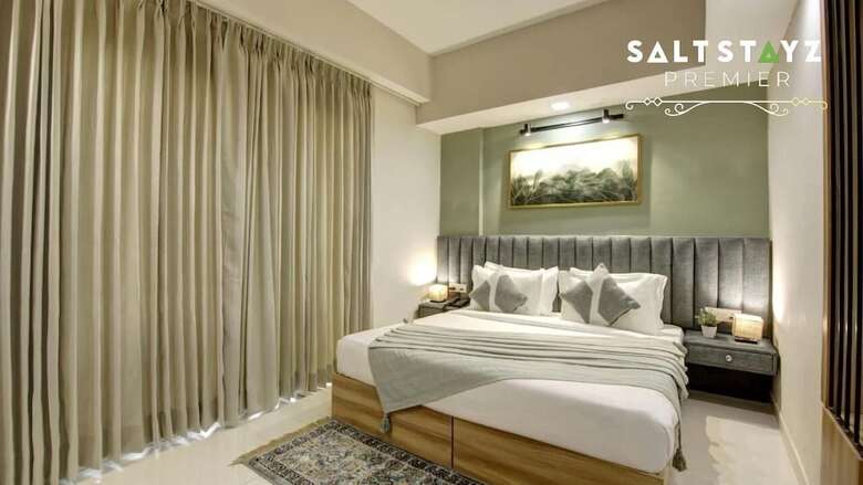 Hotel Saltstayz Premier - Golf Course Extension Road