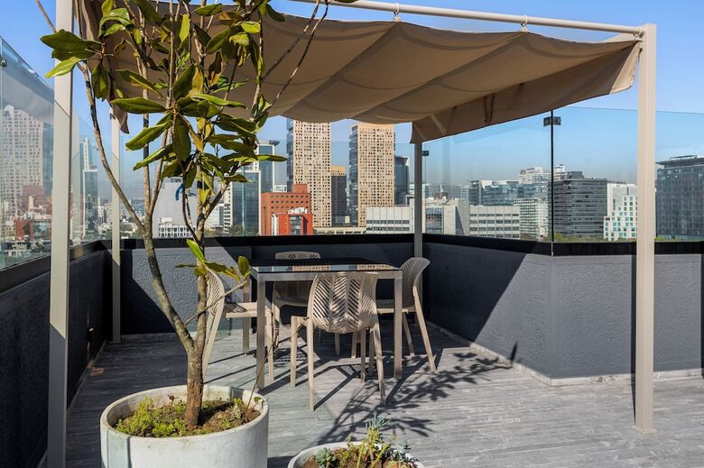 Apartamentos Capitalia Aristoteles Polanco