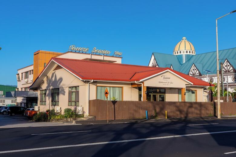 Tauese Seaview Hotel