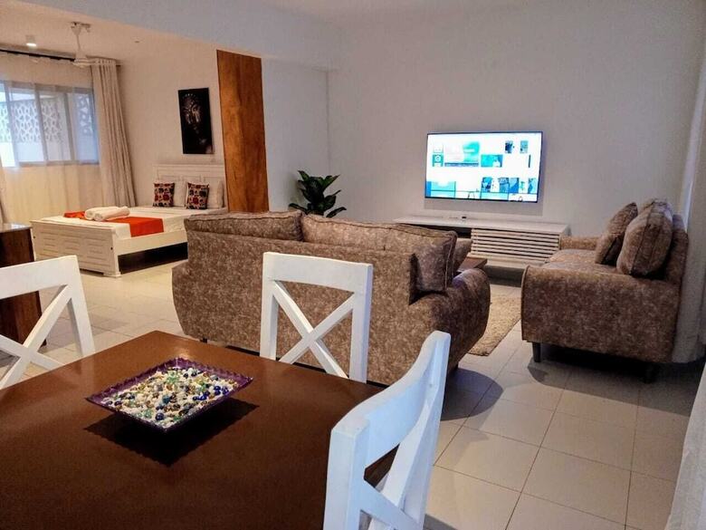 Hotel Pontoon Residence & Suites