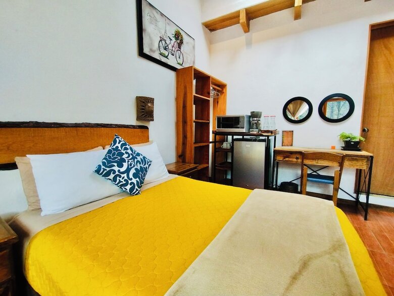 Encino House Hotel Boutique