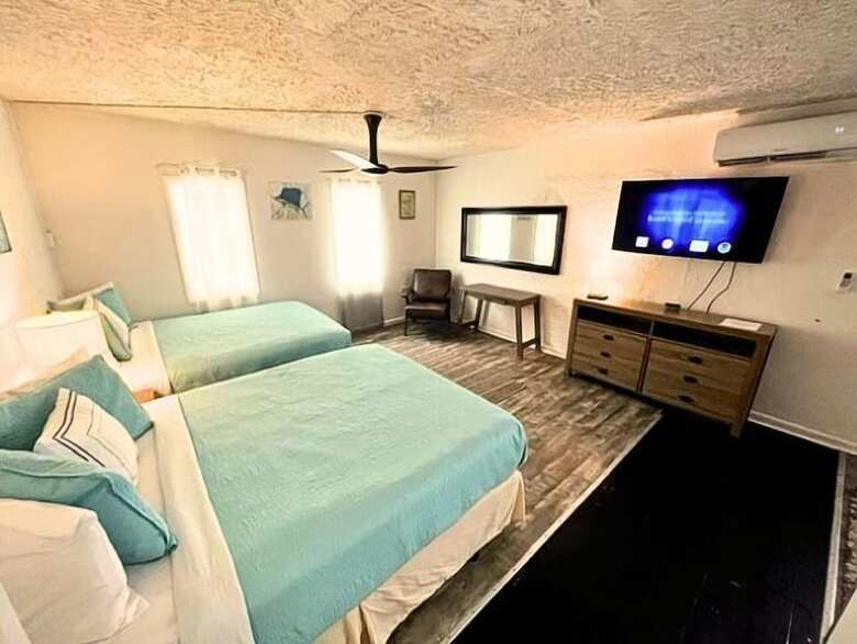 Motel Conch Key Fishing Lodge And Marina