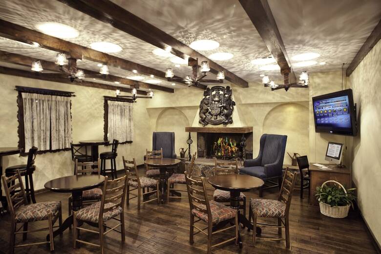 Hotel Helendorf River Inn, Suites & Conference Center