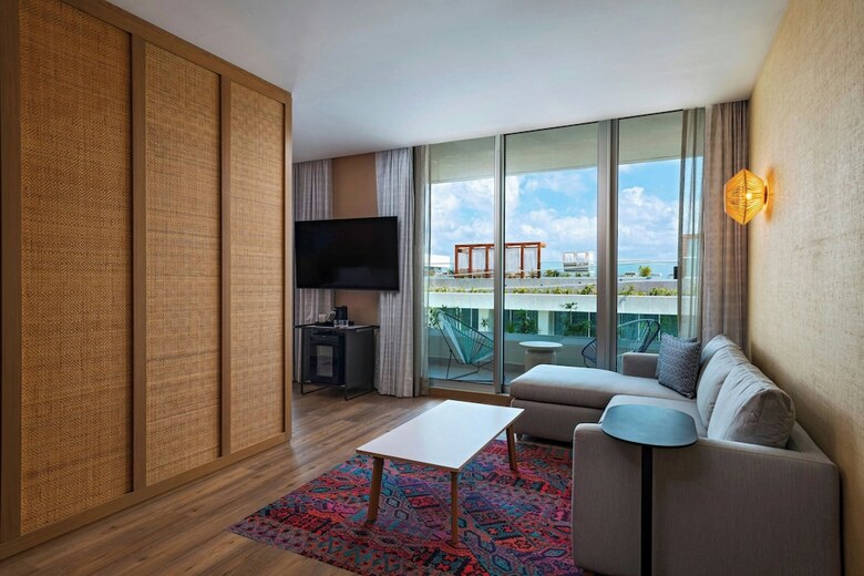 Hotel Aloft Playa Del Carmen
