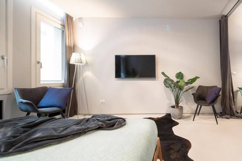 Officine Cavour Apartments
