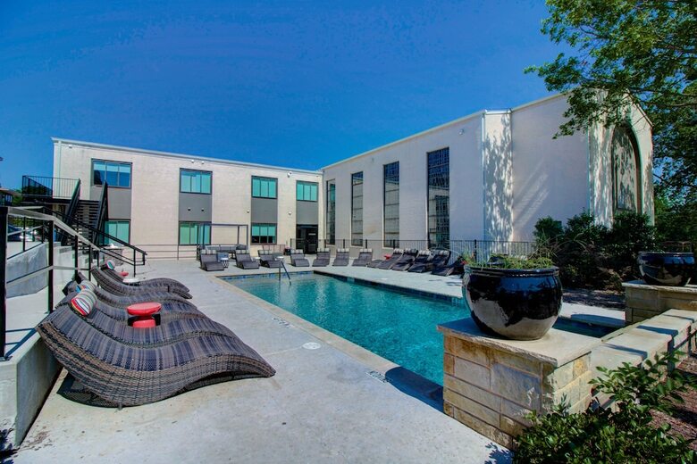Bishop Arts Hotel By Qresorts.