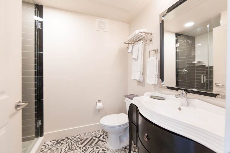 Bishop Arts Hotel By Qresorts.