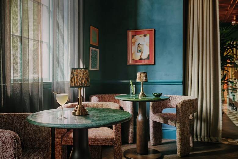 Hotel Ember Locke Kensington