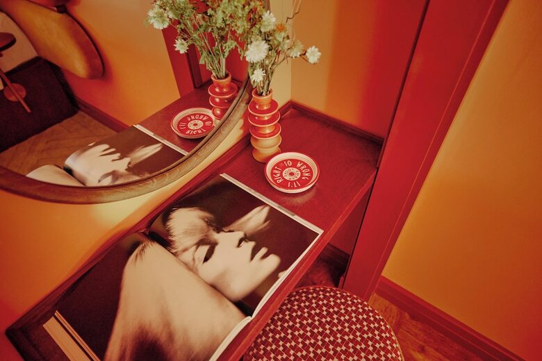 Hotel Ember Locke Kensington