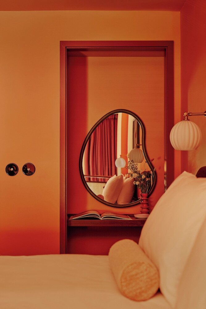 Hotel Ember Locke Kensington