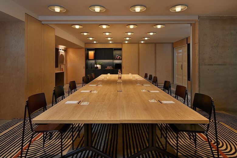 Hotel Moxy Sydney Airport
