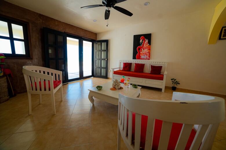 Bed & Breakfast Flamingos Inn