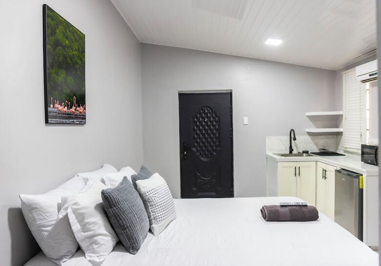 Tony's Guest House