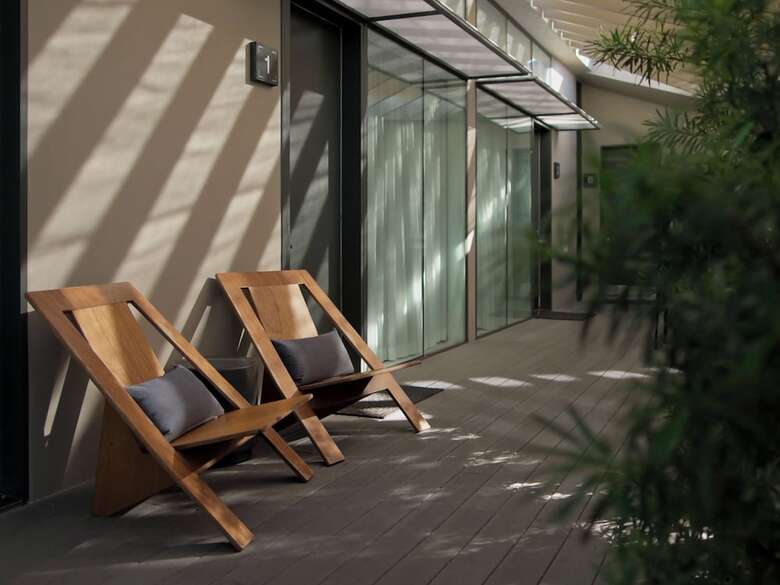 Frame Hotel - Treehouse