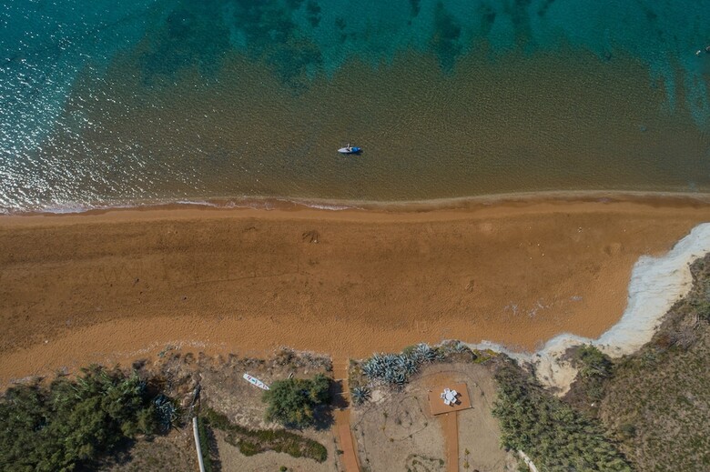 Grand Blue Beach Apartments & Suites