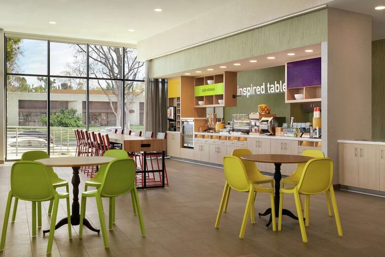 Hotel Home2 Suites By Hilton Woodland Hills