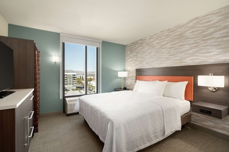 Hotel Home2 Suites By Hilton Woodland Hills