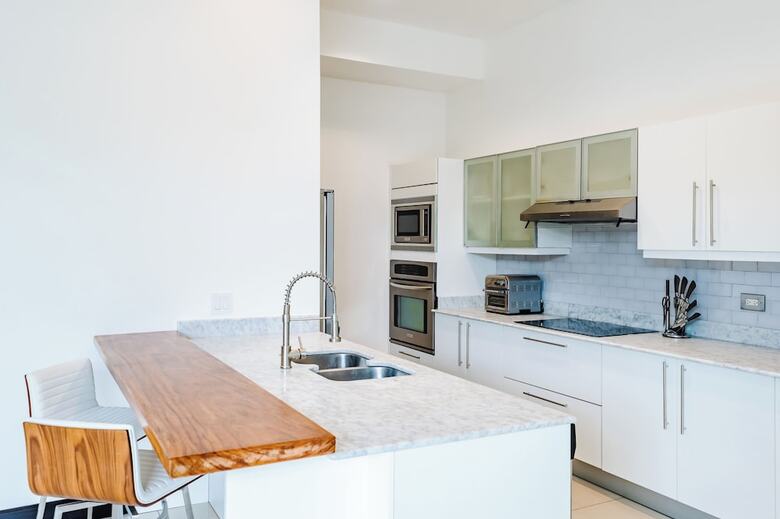 Mvillas - Luxury 2bed 2bath Condo W Pool
