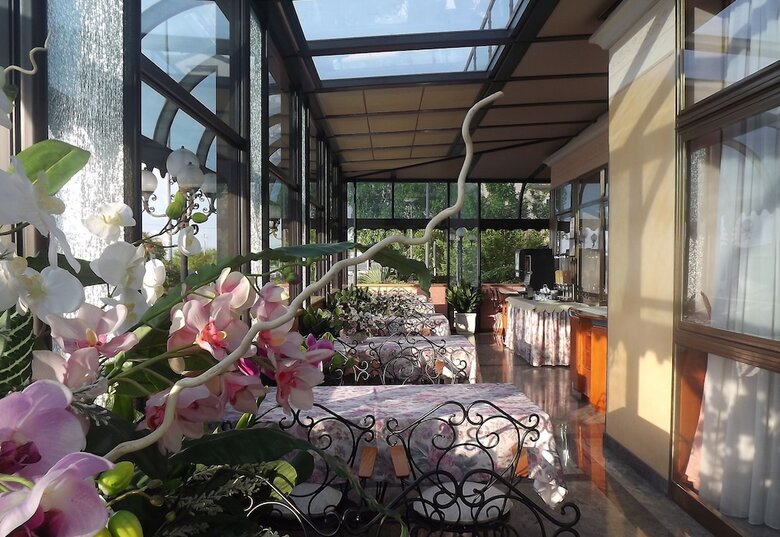 Hotel Eden