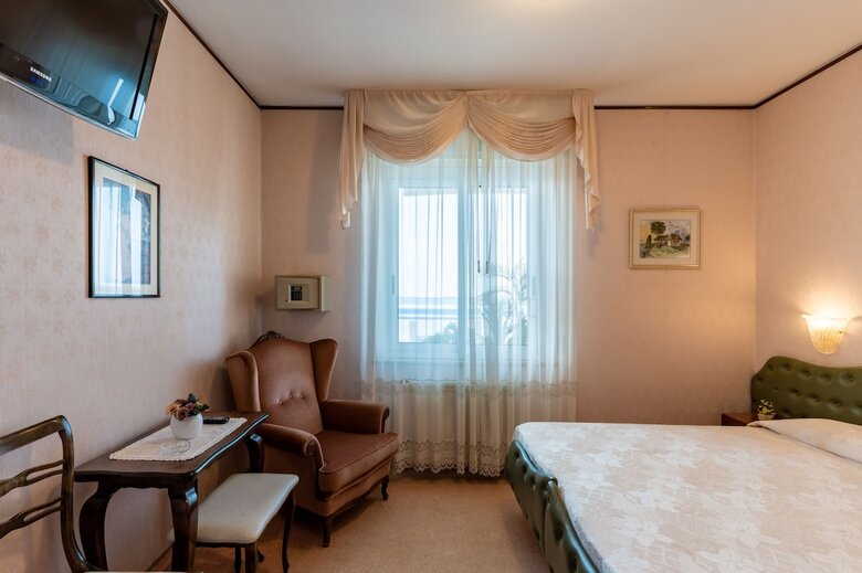 Hotel Eden