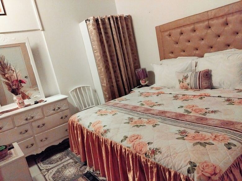 Bed & Breakfast 237 Bratton Ave