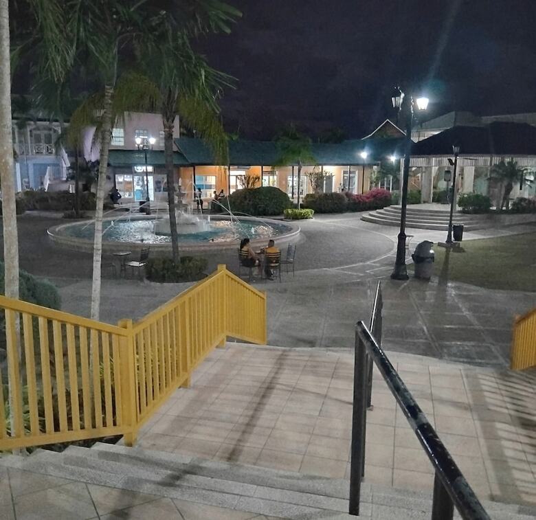 Bed & Breakfast 237 Bratton Ave