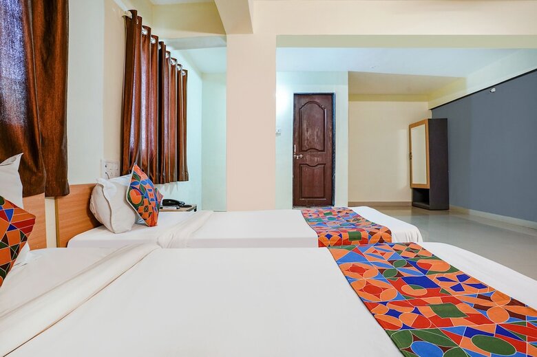 Hotel Fabexpress Samruddhi Park Inn