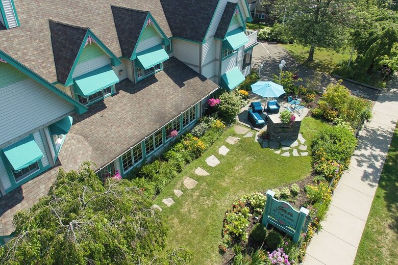 Bed & Breakfast Inn At The Park