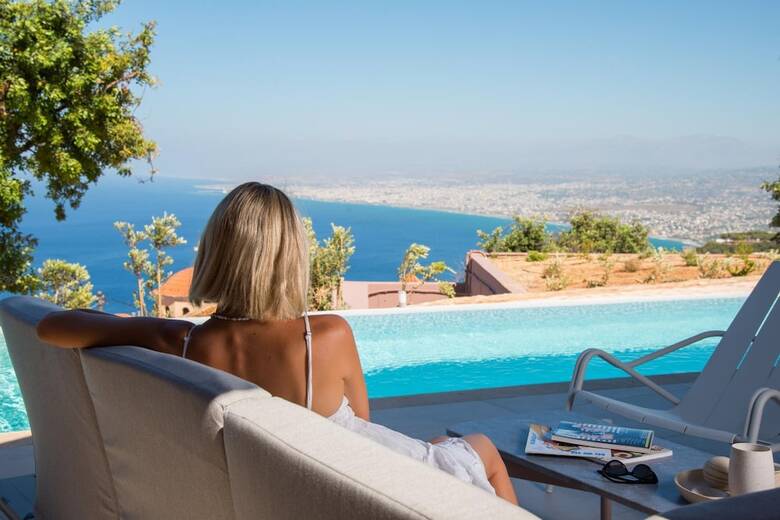 Plethora Luxury Suites