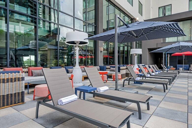 Cambria Hotel Austin Downtown