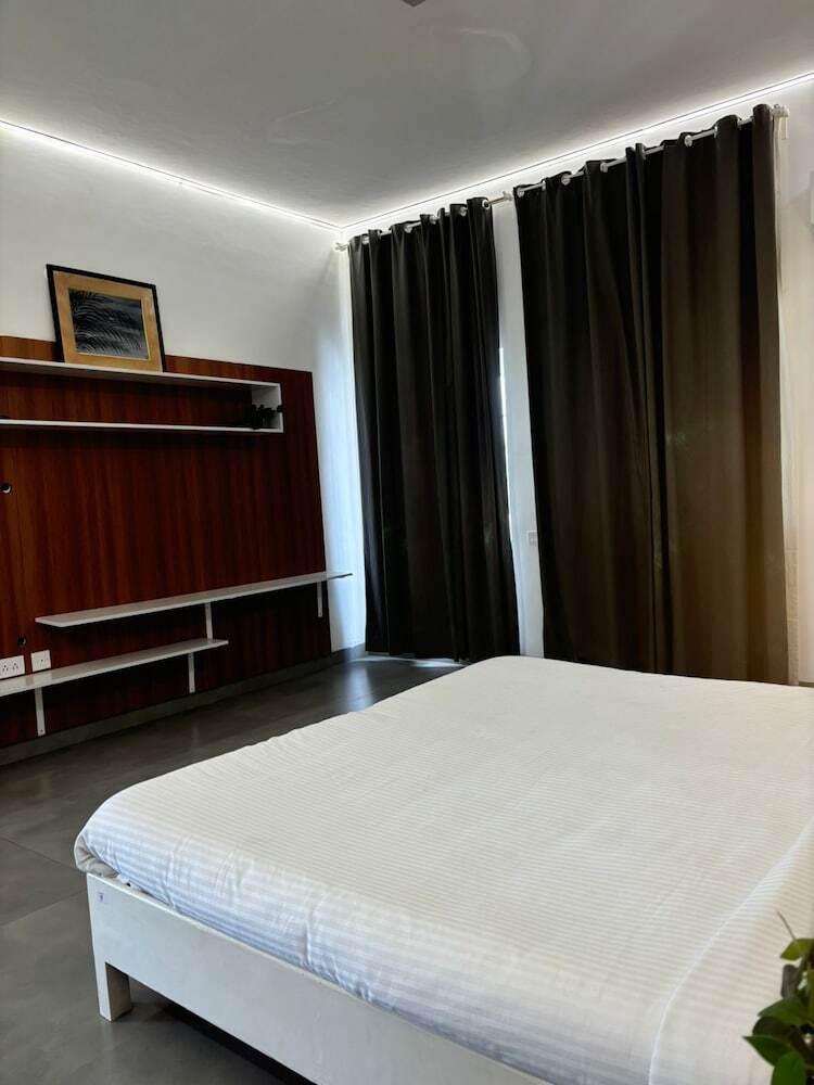 Hotel Truliv Villa Cabana