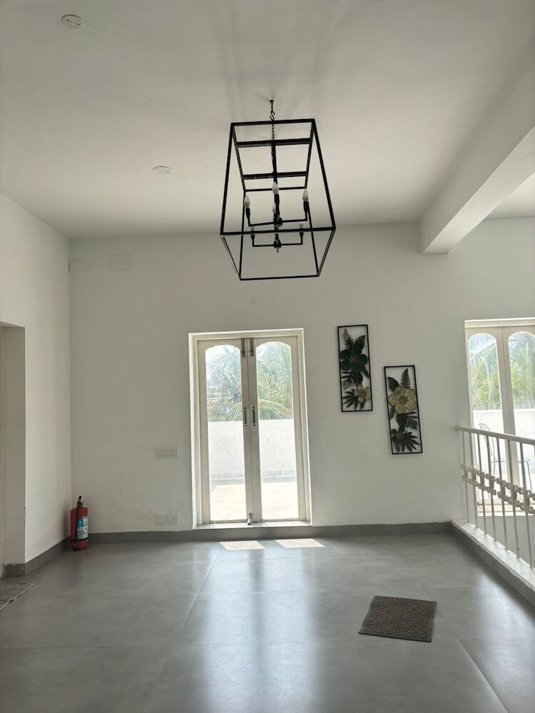 Hotel Truliv Villa Cabana
