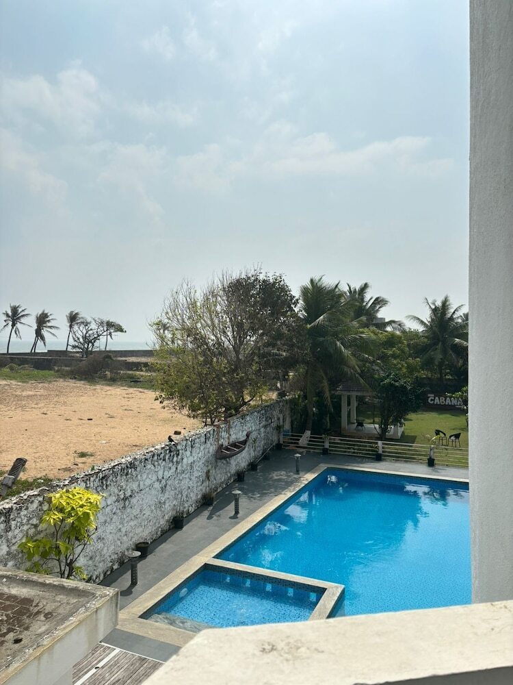 Hotel Truliv Villa Cabana