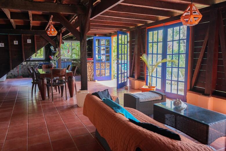 Hotel Mosana Reef Garden B&B