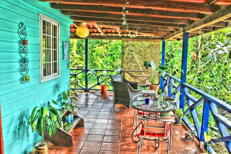 Hotel Mosana Reef Garden B&B