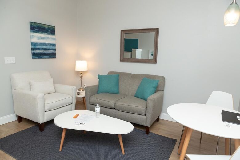 Aparthotel The Acorn Suites