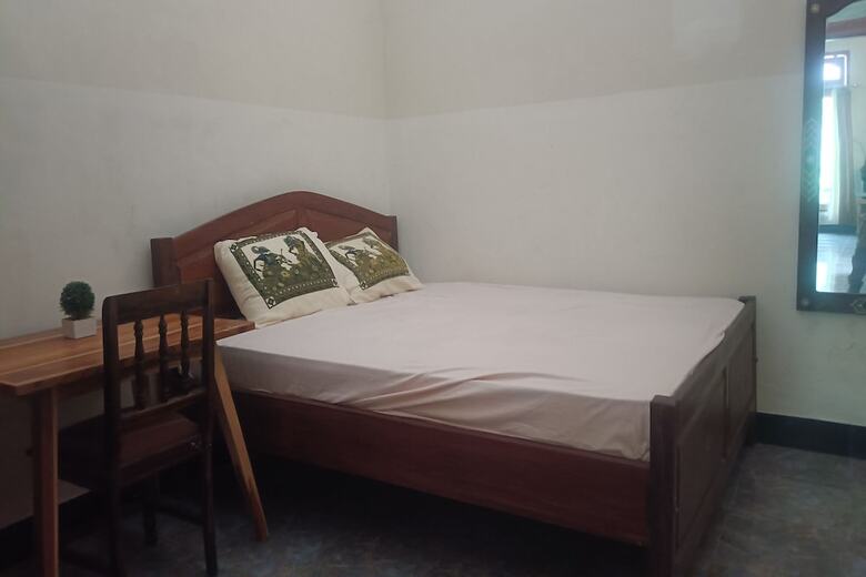 Hotel Oyo 93425 Homestay Anisa