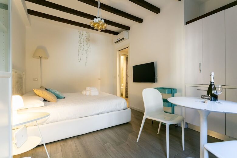 Milano Apartments S.agostino
