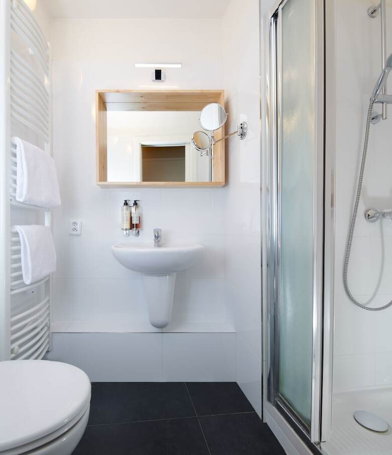 4 Arts Apartments By Adrez Living