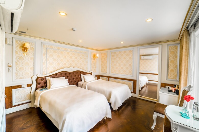 Halong Aquamarine Cruise