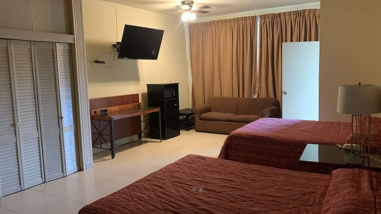 Hotel Plaza Riviera