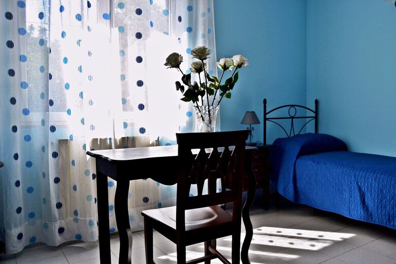 Bed & Breakfast B B S Elia Villa Surrounded By Greenery Inside The Historic Dubini Park