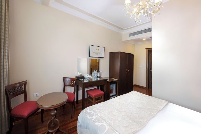 Seven Hills Hotel - Special Class
