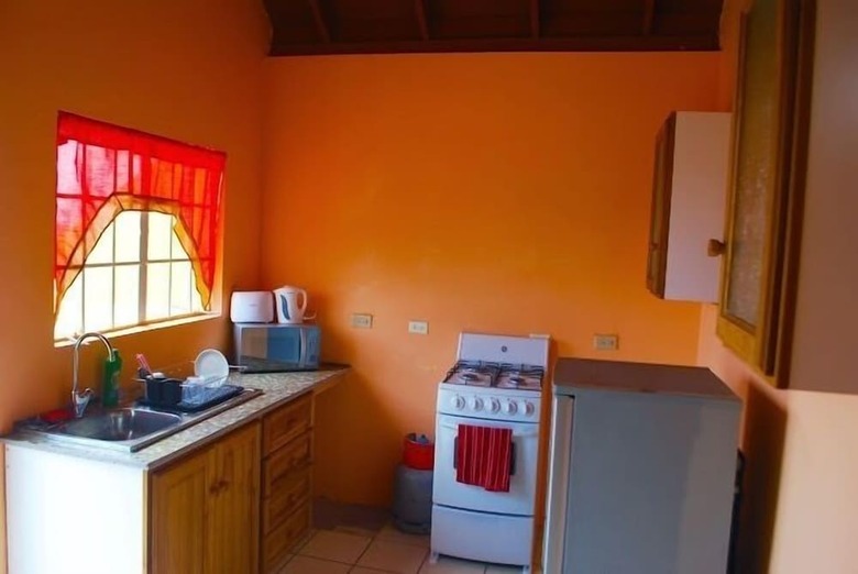 Apartamentos Bagos Eco Retreat & Cafe
