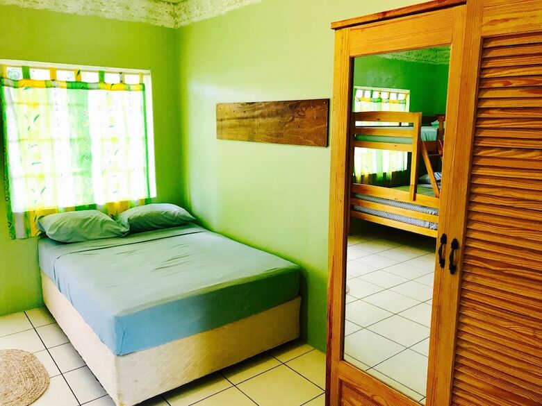Apartamentos Bagos Eco Retreat & Cafe