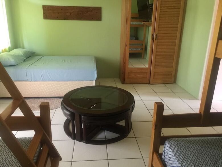 Apartamentos Bagos Eco Retreat & Cafe