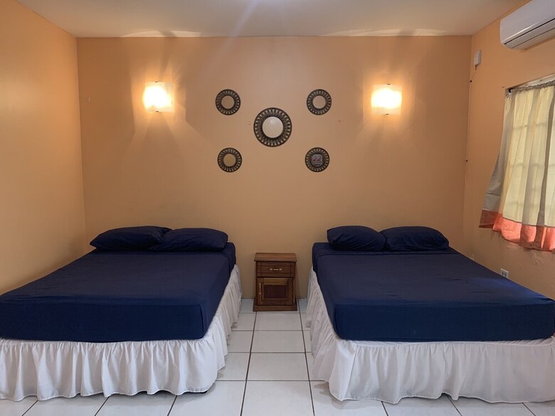 Apartamentos Bagos Eco Retreat & Cafe