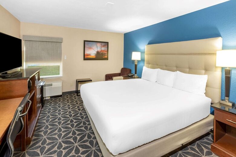 Hotel Baymont By Wyndham Mcallen/pharr