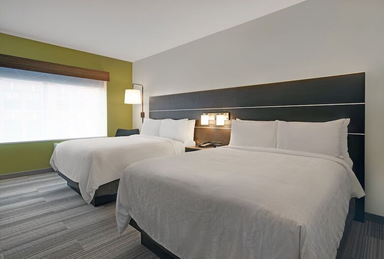 Hotel Holiday Inn Express Milwaukee Downtown By Ihg