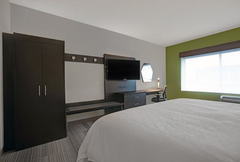 Hotel Holiday Inn Express Milwaukee Downtown By Ihg